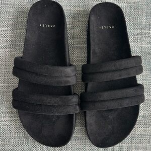 Varley Giles Quilted Slides NWT